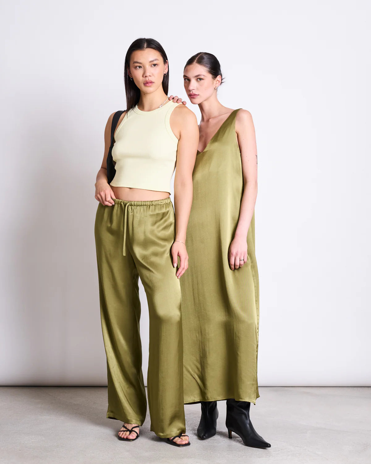 Loose Silky Pants FRIS