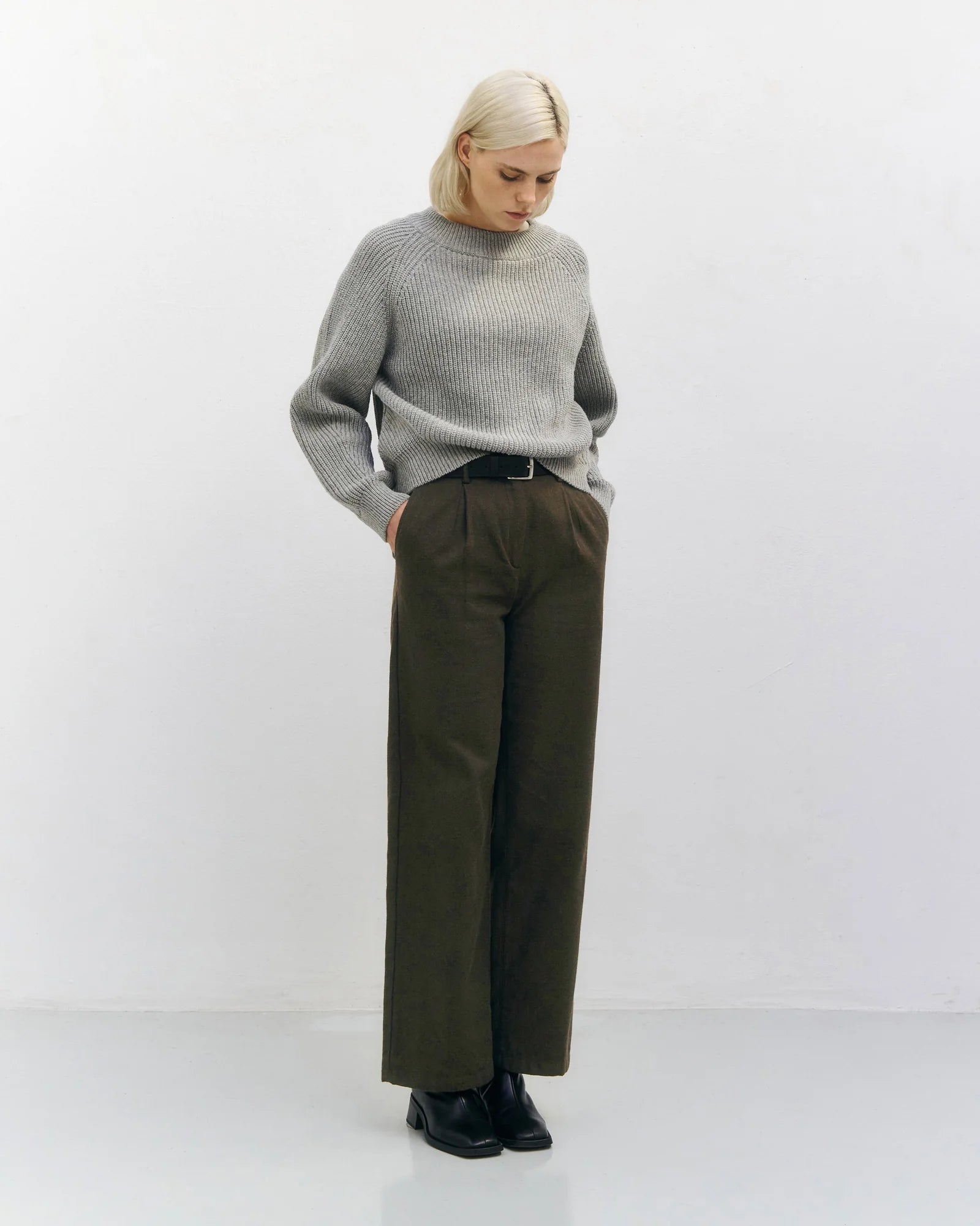Cropped Knit Sweatshirt