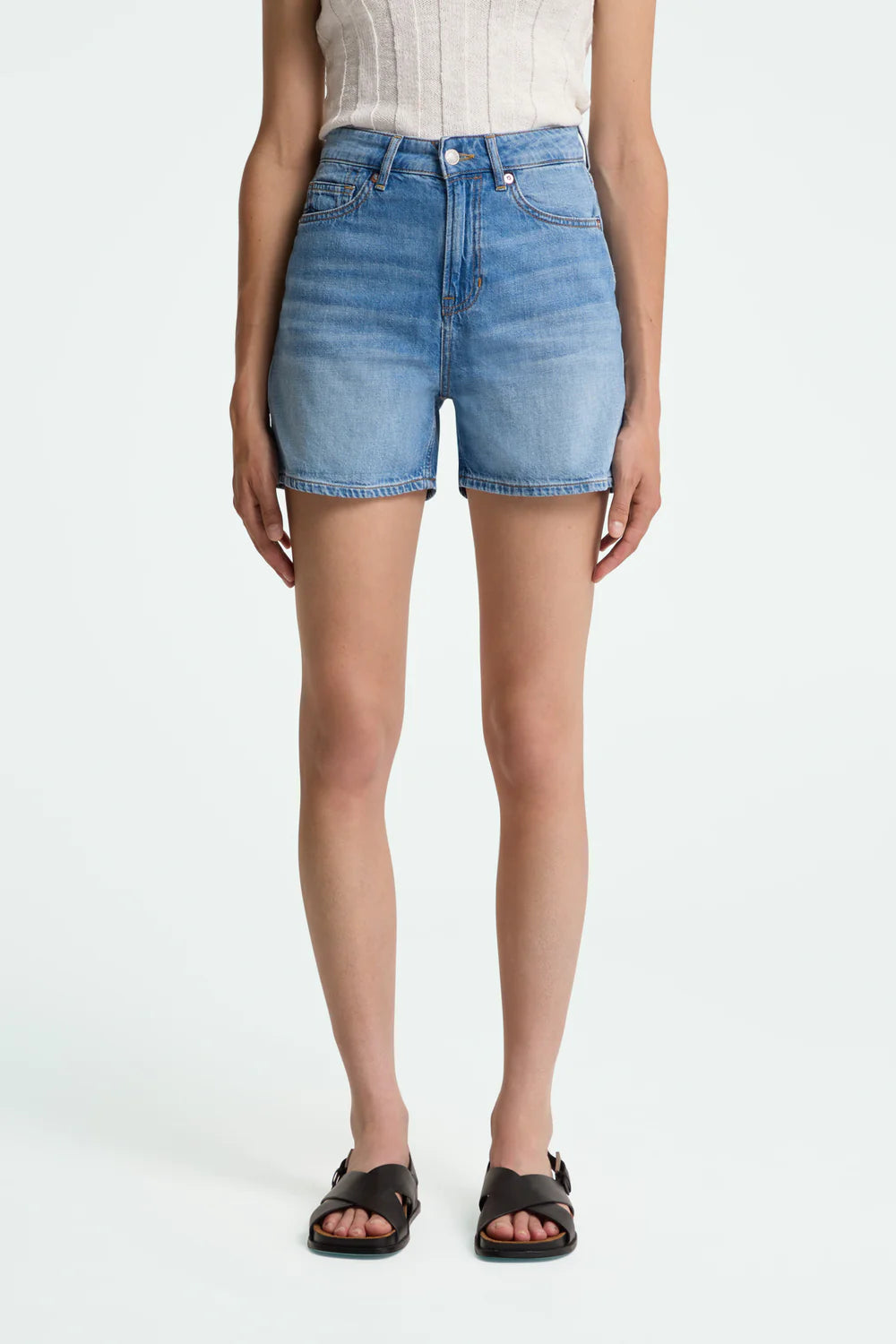 LIORA Short