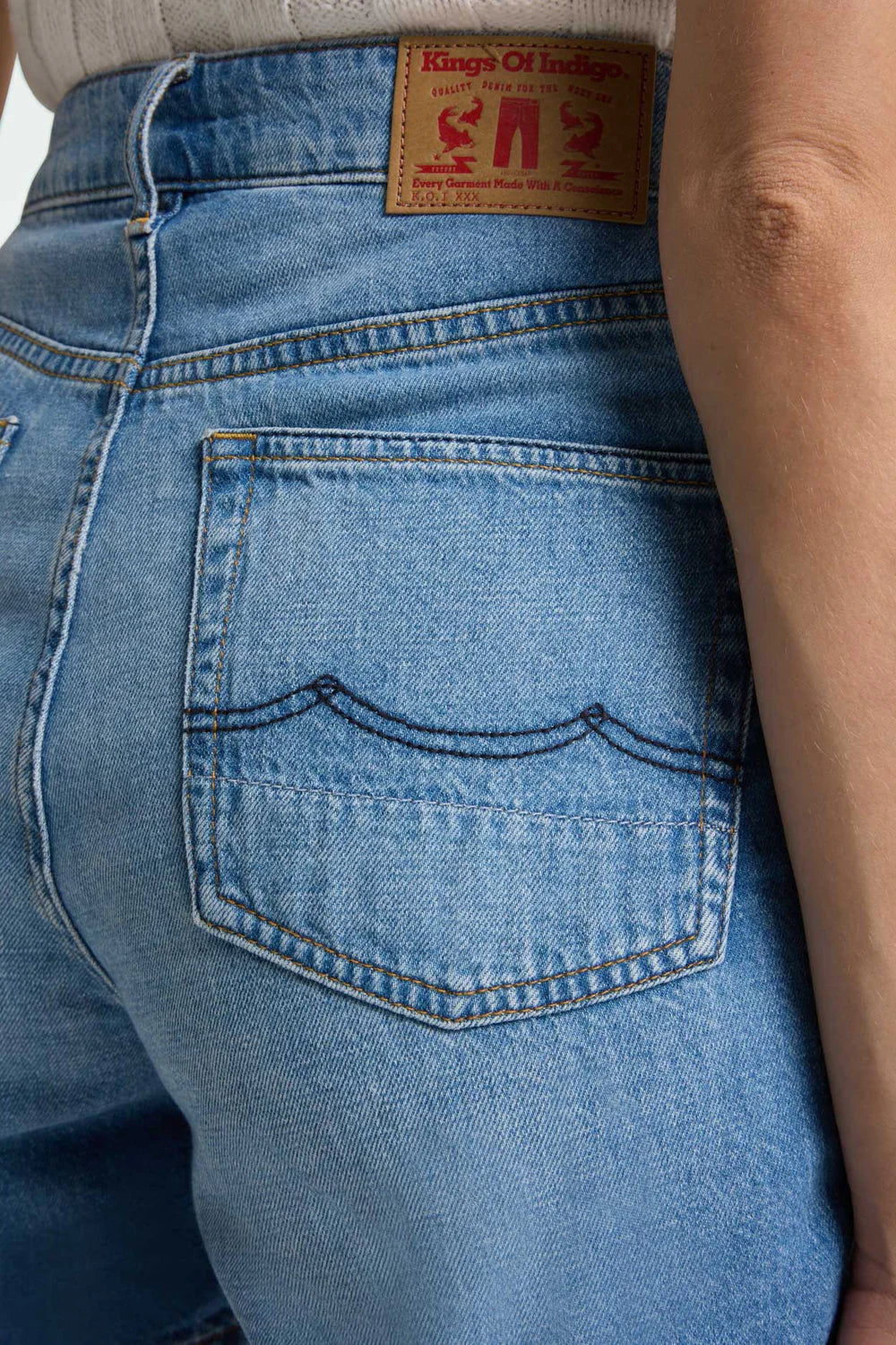 LIORA Short