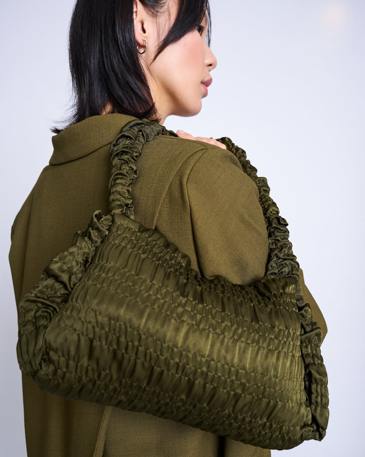 Ruffled Bag AVI