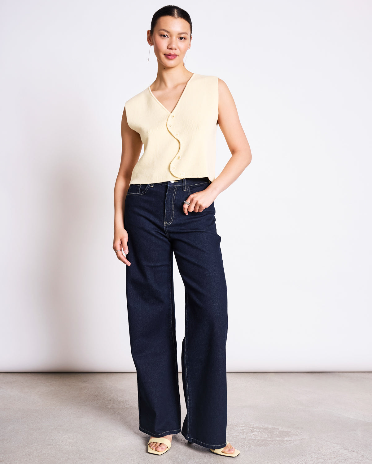 Wavy Knit Vest CORYL