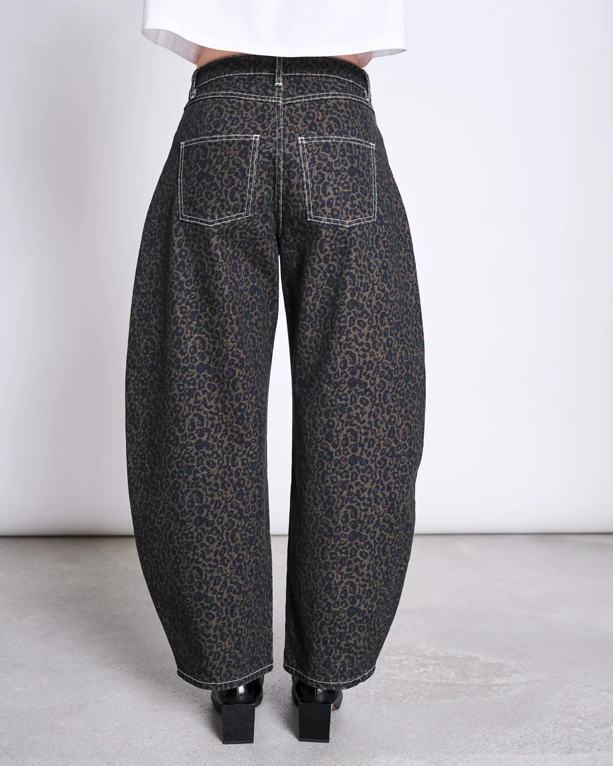 Barrel Leg Denim Jeans FAYA
