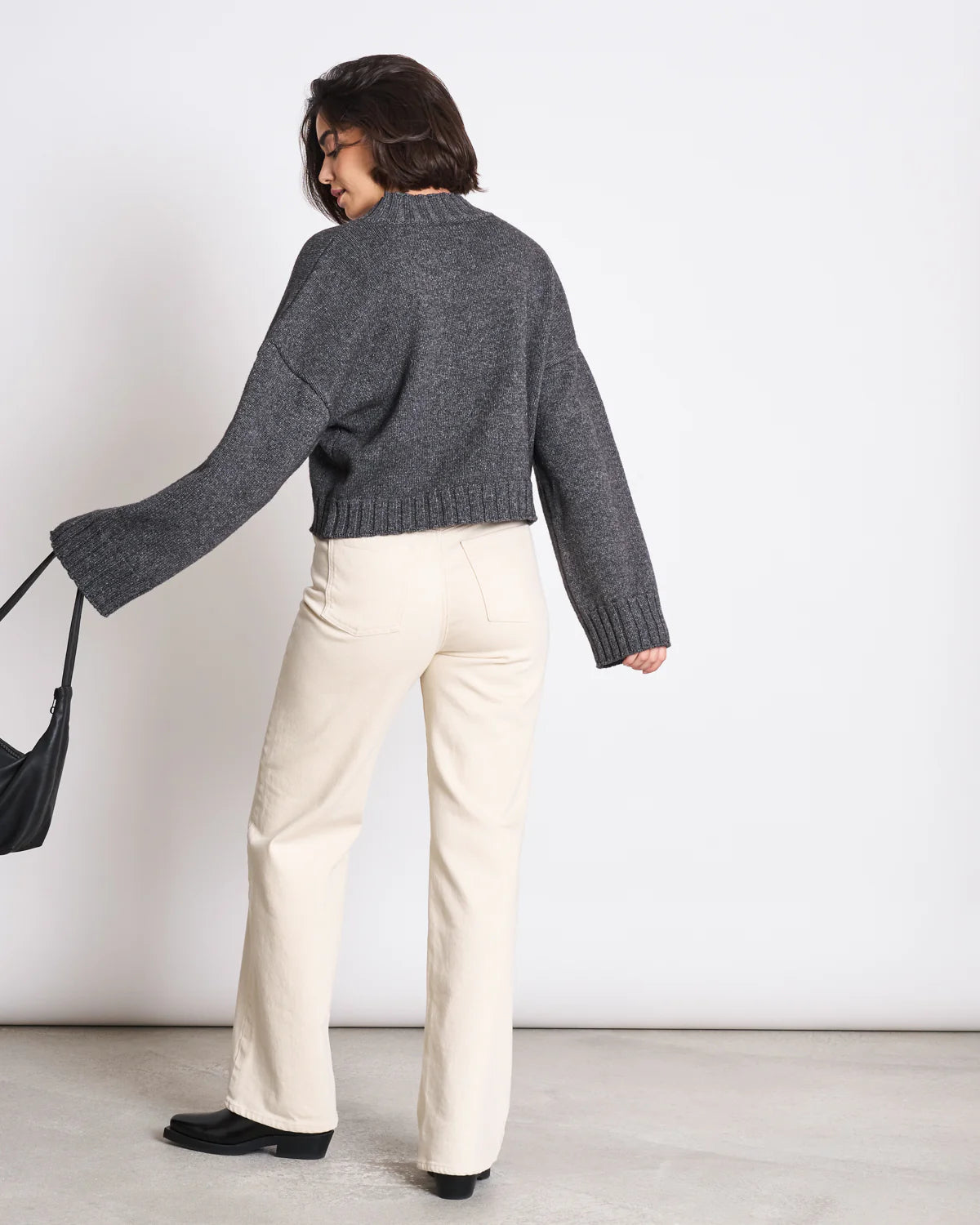 Asymmetric Jumper SAMEA