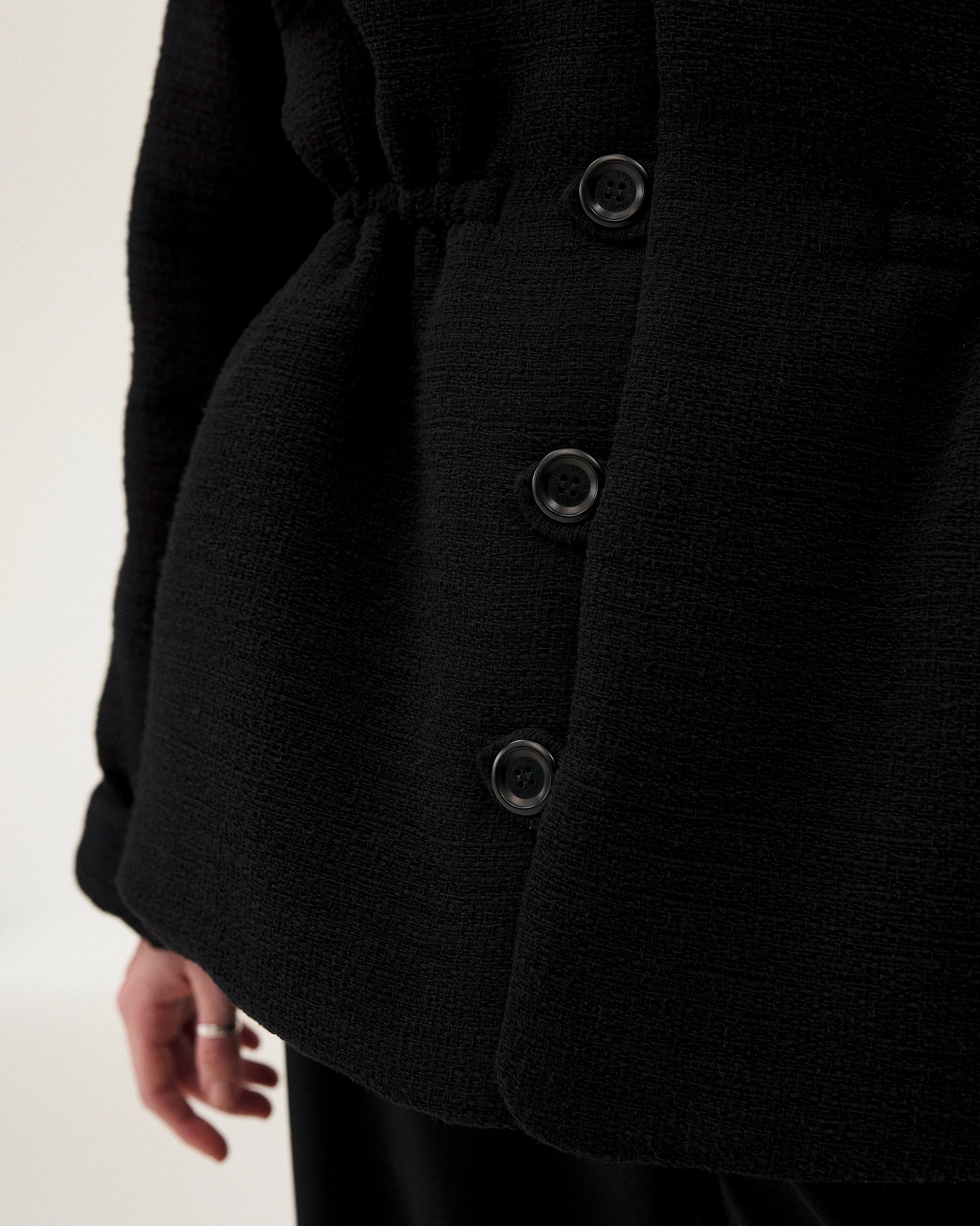 Vatna Black tweed