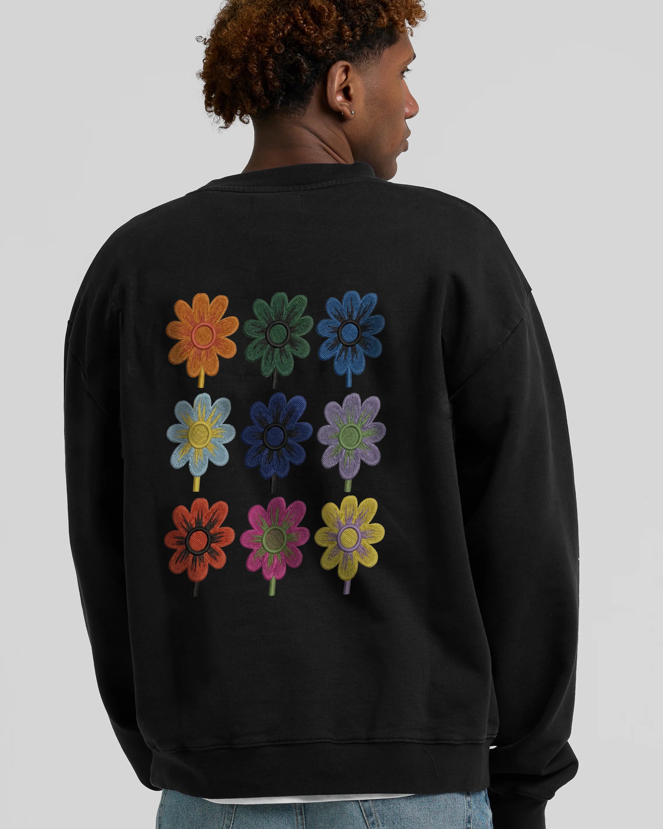 Nine Flowers Crewneck Black